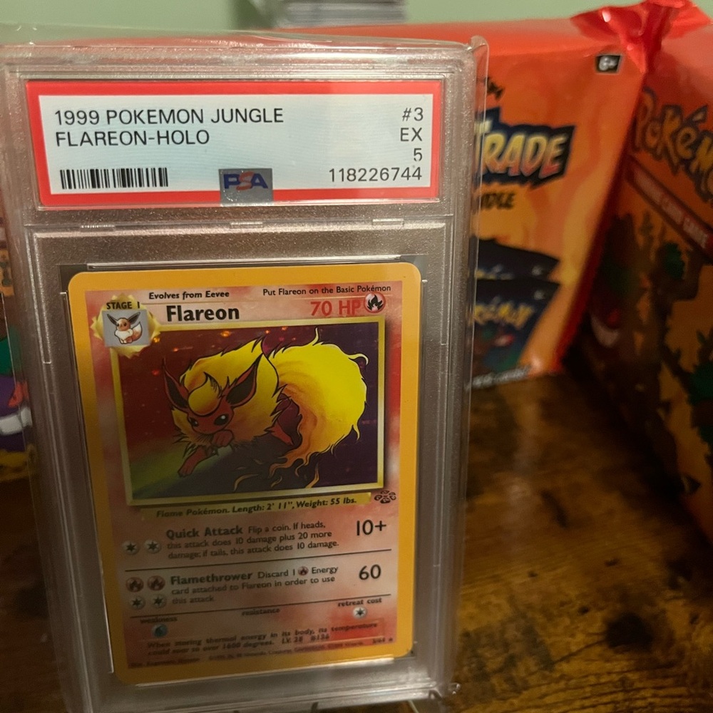 1999 Pokémon Jungle Flareon Holo Card PSA 5